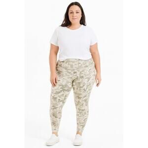 Athleta Salutation Stash Pocket II Camo Leggings - Green & Pink, Size 1X NWOT